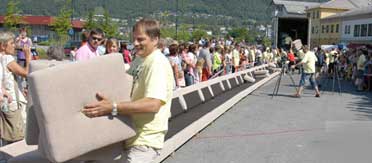 17_norwaysofa worlds longest sofa
