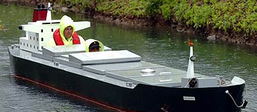 Oil tanker simulator