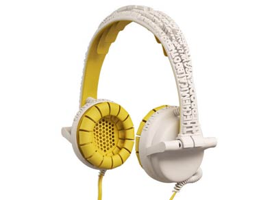 曲名刻印ヘッドホン